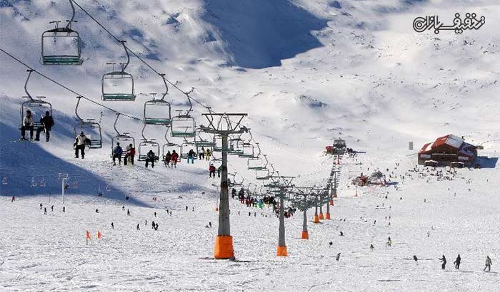 مسابقه ساخت آدم برفی در تور یک روزه پیست اسکی پولاد کف با آژانس نقش رستم گشت