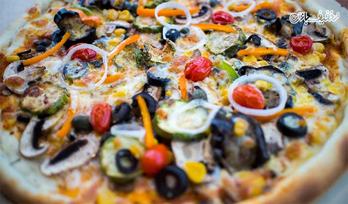 انواع پیتزاهای ایتالیایی و آمریکایی در فست فود راما