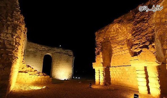 گردش طبیعی تاریخی یک روزه تنگ هایقر و کاخ ساسان همراه با باشگاه شیراز جوان