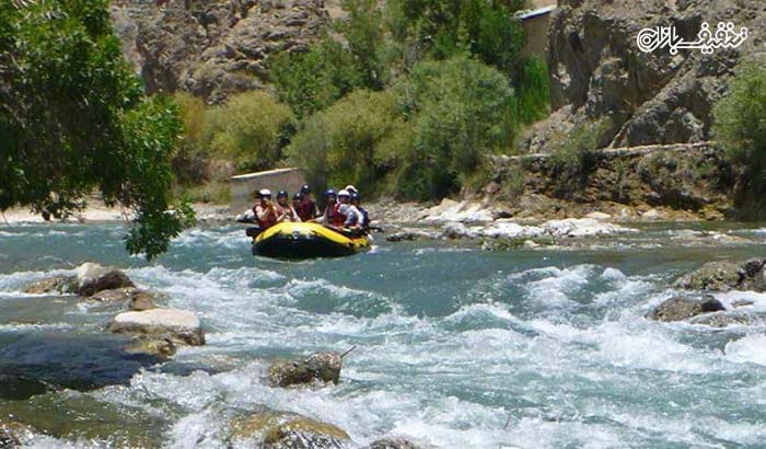 تور پر هیجان یک روزه رفتینگ در رودخانه ارمند همراه با آژانس آریابان