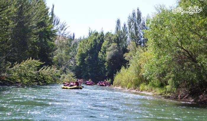 تور پر هیجان یک روزه رفتینگ در رودخانه ارمند همراه با آژانس آریابان