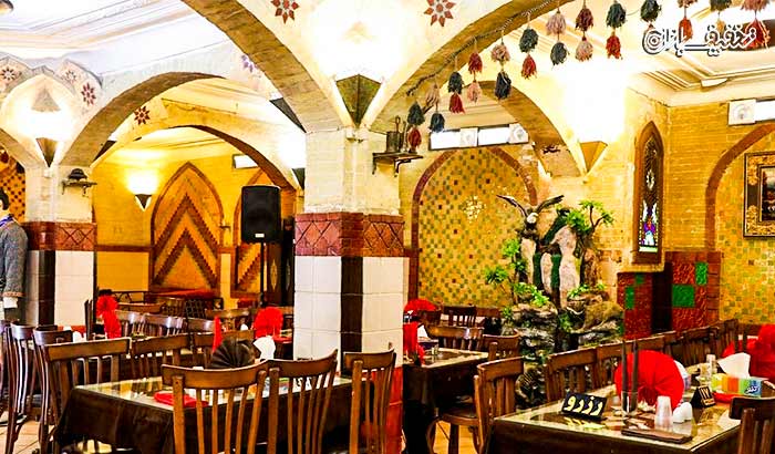 افطار با سینی ۲ نفره ویژه ماه مبارک رمضان در رستوران سنتی دهلیز