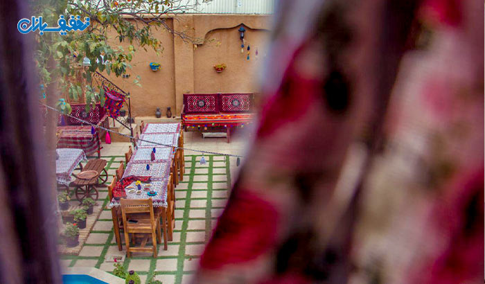 اقامت همراه با صبحانه در منطقه تاریخی توریستی شیراز هتل سنتی ترنجستان