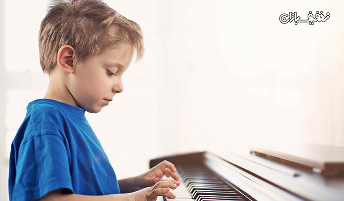 آموزش موسیقی برای همه گروه های سنی در آموزشگاه موسیقی همایون