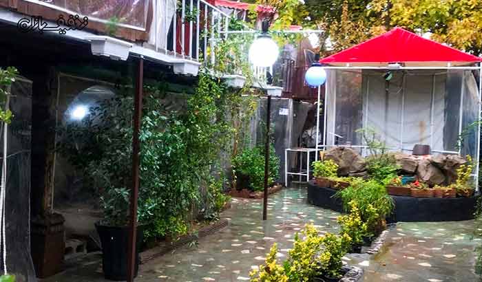 تجربه ای دلنشین در باغ رستوران آق بانو با خوراک های لذیذ ایرانی