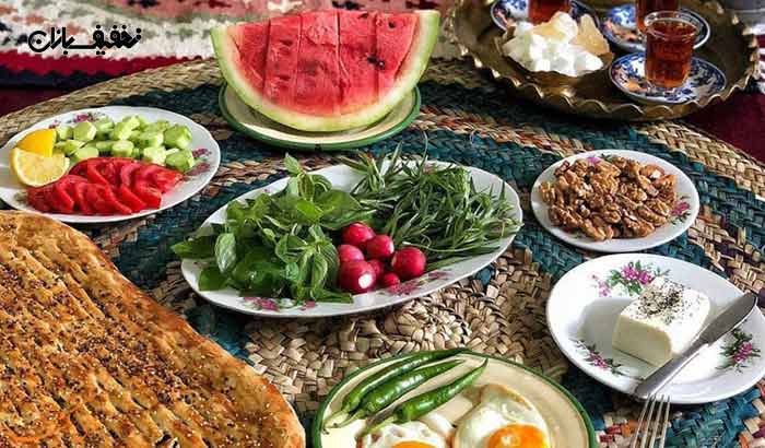 صبحی پرانرژی با صبحانه های ایرانی در باغ رستوران الی بانو