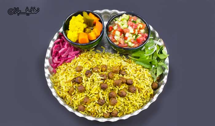 انواع کته کباب، چلو خورشت و خوراک های ایرانی در رستوران سنتی سرای حوض