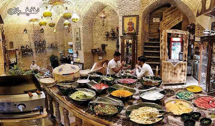 انواع کته کباب، چلو خورشت و خوراک های ایرانی در رستوران سنتی سرای حوض