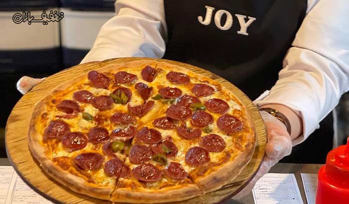 طعم خوش انواع پیتزا در فست فود جوی فود (joy food)