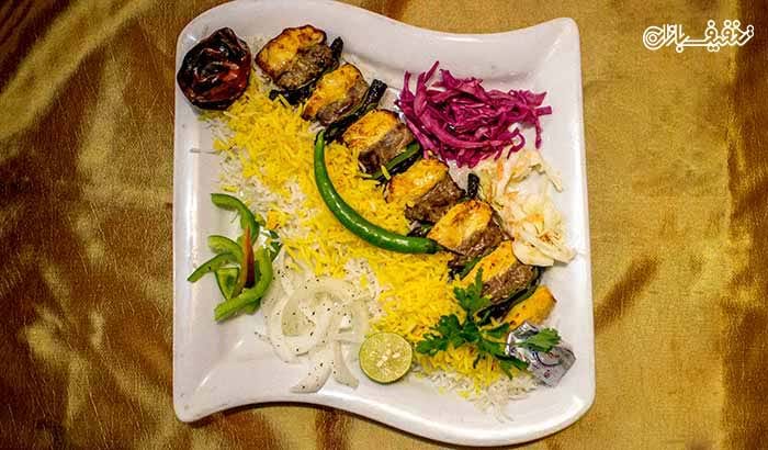 چلو کباب بختیاری مخصوص در رستوران سنتی درویش
