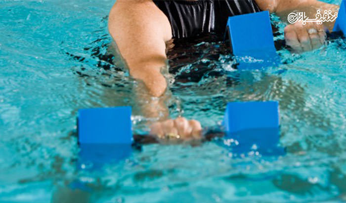 کارت ۱۲ جلسه ای ورزش در آب ویژه آقایان در استخر پیام مخابرات